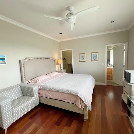 Lucky Room, A Comfortable Bedroom With Private Bathroom Close To Yvr Richmond Exterior photo
